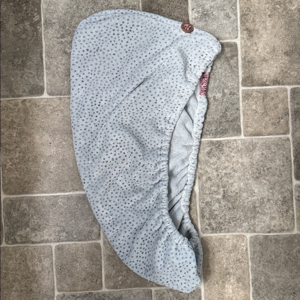 Kitsch- Gray Hair Towel with Button Closure